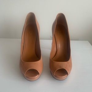 Gucci Nude Peep Toe Heel